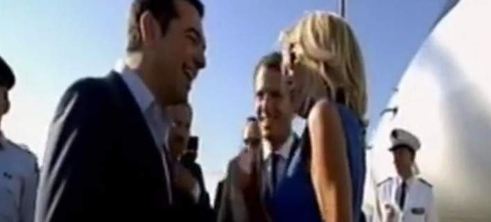 Ο τελευταίος διάλογος Τσίπρα-Μπριζίτ: «Ελπίζω να ξαναέρθετε στην Ελλάδα, να δείτε και την Μπέτυ»